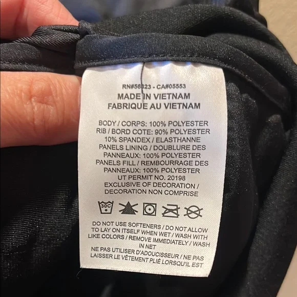 Nike Black Quilted Vest with Stand-Up Collar - Picture 4 of 5